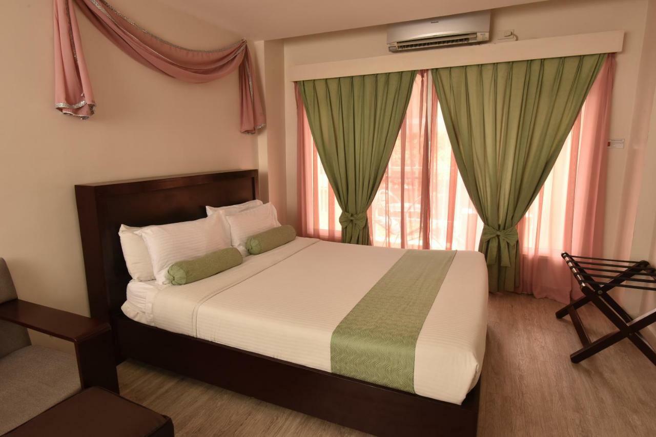 Subic Coco Hotel Olongapo Exterior photo